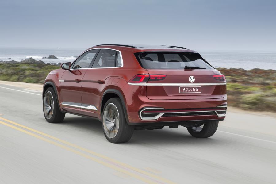  Volkswagen Atlas Cross Sport Concept 2018 года  (фото 15 из 30)